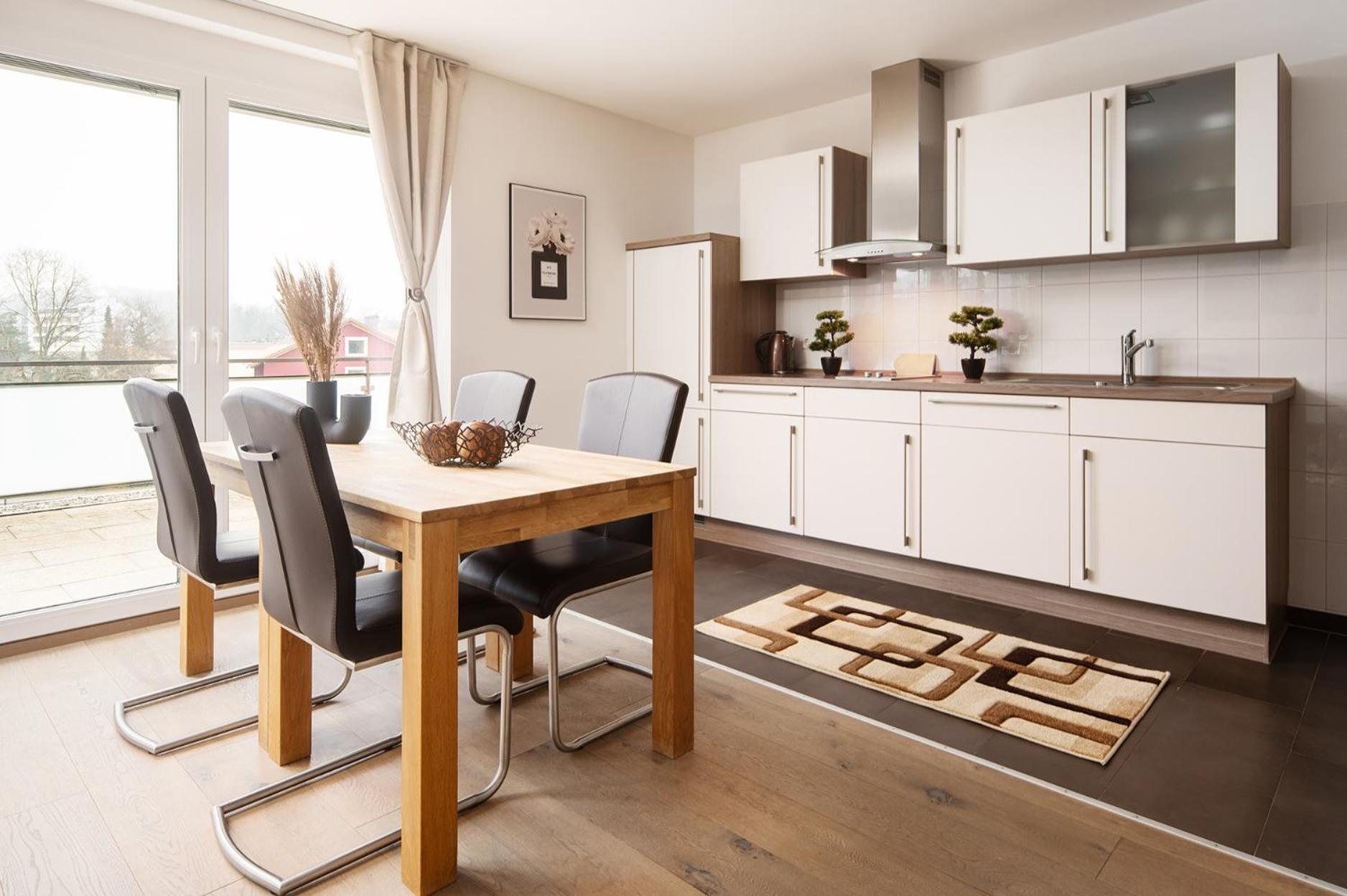 Hotel Vier Jahreszeiten An Der Therme & Kliniken Bad Krozingen Naehe Freiburg & Schwarzwald Ideal Fuer Wellness Kur & Business Ausfluege 24H Check In- Wlan & Parken Gratis Exterior photo